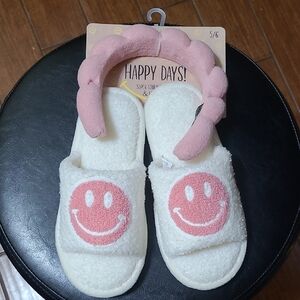🙂Hapoy Days Slippers & Headband
